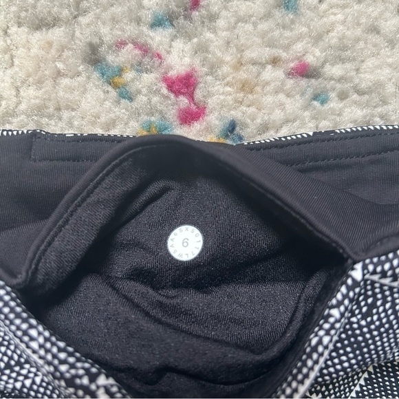 Lululemon Inspire Tight II in Formation Alpine White Black / Black sz 6 - Picture 5 of 6